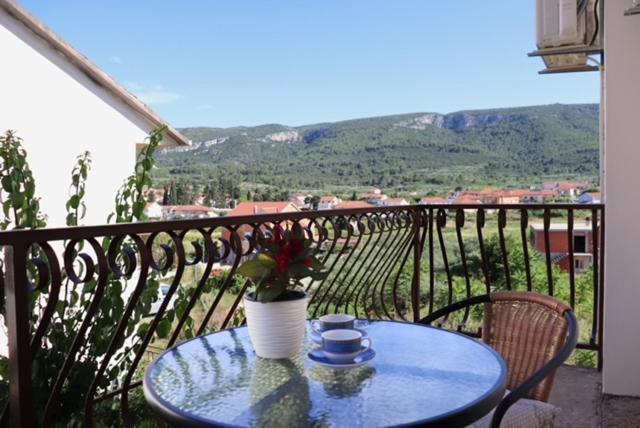 Studio With Balcony Jelsa (Hvar) Exterior foto
